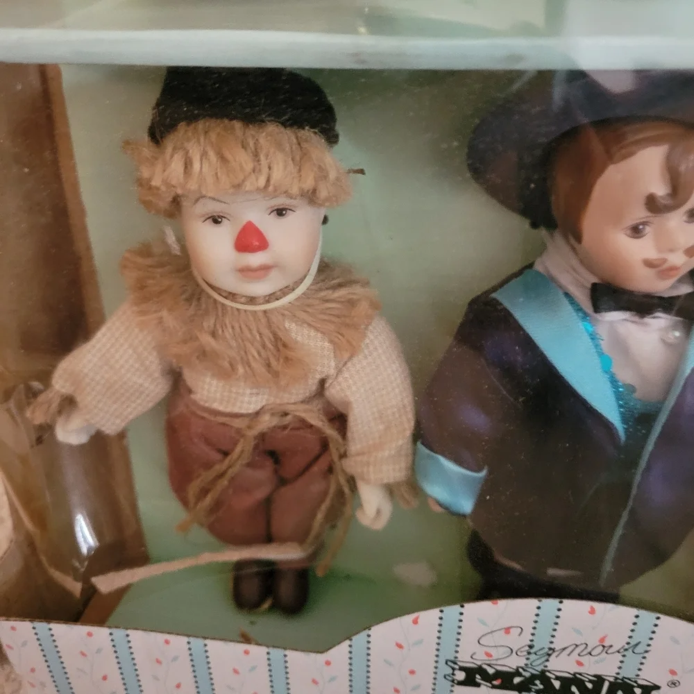 Set of 6 porcelain doll ornaments - Picture 4 of 7